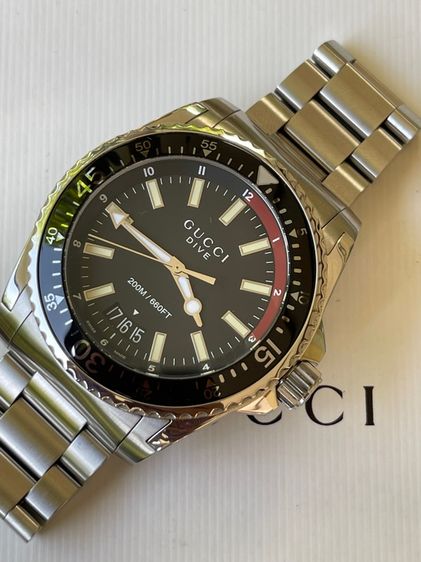 GUCCI Dive 45 mm Stainless Steel Black Dial Men’s 's Quartz Watch YA136302 รูปที่ 8