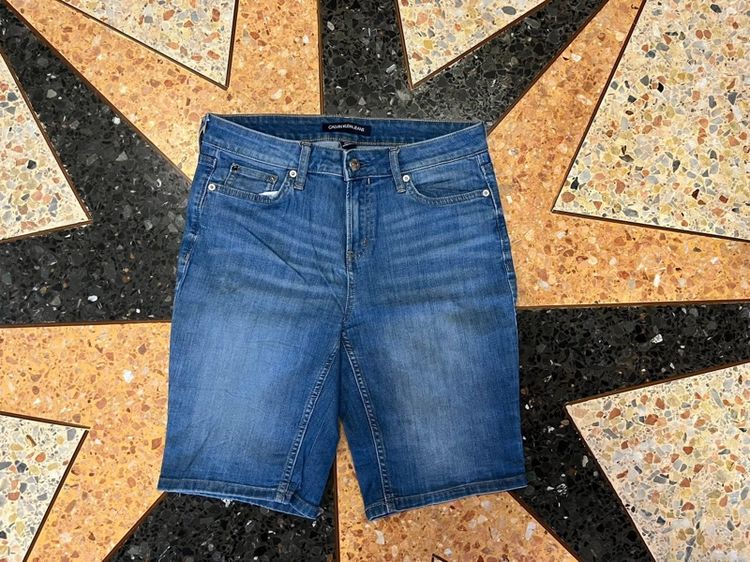 กางเกงขาสั้น Calvin Klein 📌CALVIN KLIEN (ผู้หญิง) -ขาสั้นแท้💯 เอว29-30