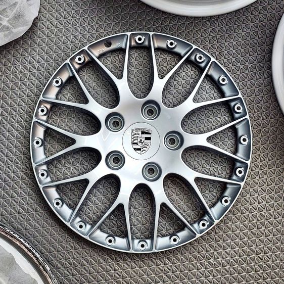 BBS แม็กนีเซียมอัลลอย 18" Porshce Sport Class II Wheel แท้