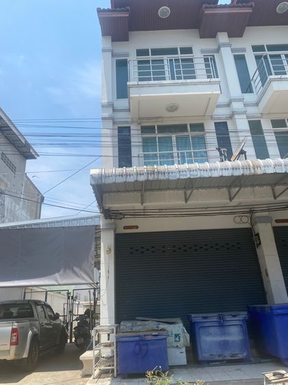 อาคารพาณิชย์ 3 ชั้น ตลาดสดสิงห์บุรี