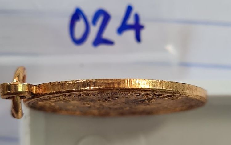 🟠024ลป.ดู่ วัดสะแก เนื้อสีทองเก่า มีตอกโค๊ต พระบ้านคุณตาสะสมไว้นานแล้วค่ะ รูปที่ 4