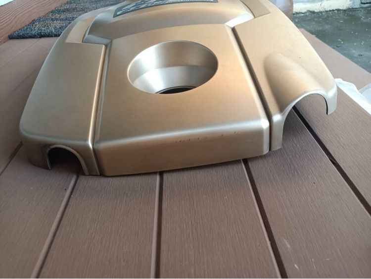 ขายฝาครอบเครื่องยนต์สีทอง ของแท้ มือสองถอดสวย ของรถกระบะ Isuzu D-Max โดยเฉพาะรุ่นที่ใช้เครื่องยนต์ดีเซล 2.5 Ddi Turbo Intercooler  รูปที่ 4