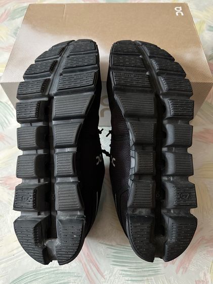 รองเท้า On Cloud 5 รูปที่ 6