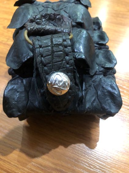 กระเป๋าหนังจระเข้ รูปที่ 2