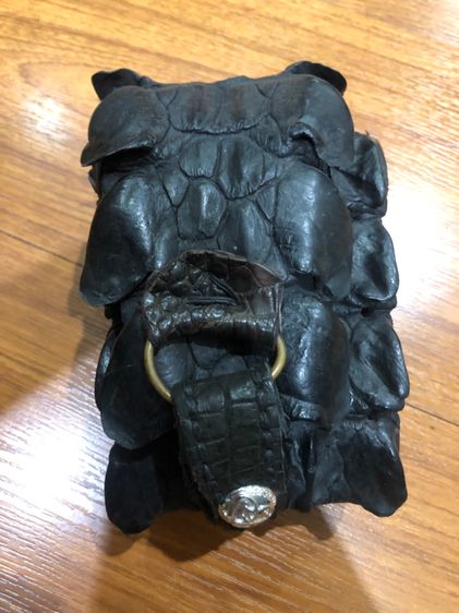 กระเป๋าหนังจระเข้