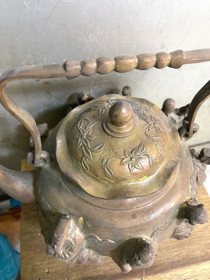 กาน้ำชา ลายเทพแปดเซียน ทองเหลืองใบใหญ่สะสม รูปที่ 6