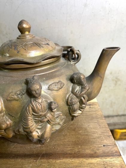 กาน้ำชา ลายเทพแปดเซียน ทองเหลืองใบใหญ่สะสม รูปที่ 10