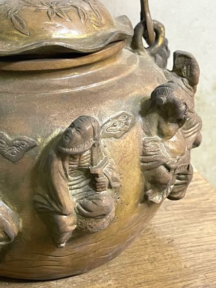 กาน้ำชา ลายเทพแปดเซียน ทองเหลืองใบใหญ่สะสม รูปที่ 5