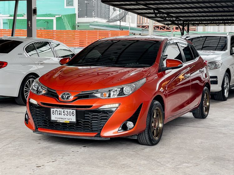 Toyota Yaris 2018 1.2 G Sedan เบนซิน ไม่ติดแก๊ส เกียร์อัตโนมัติ ส้ม