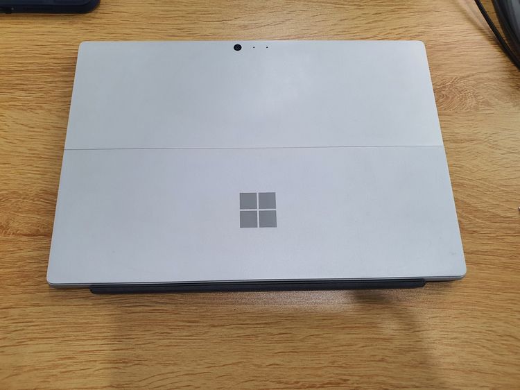 โน้ตบุ๊ค Microsoft Surface Pro 5 พร้อมปากกาและคีย์บอร์ด รูปที่ 8