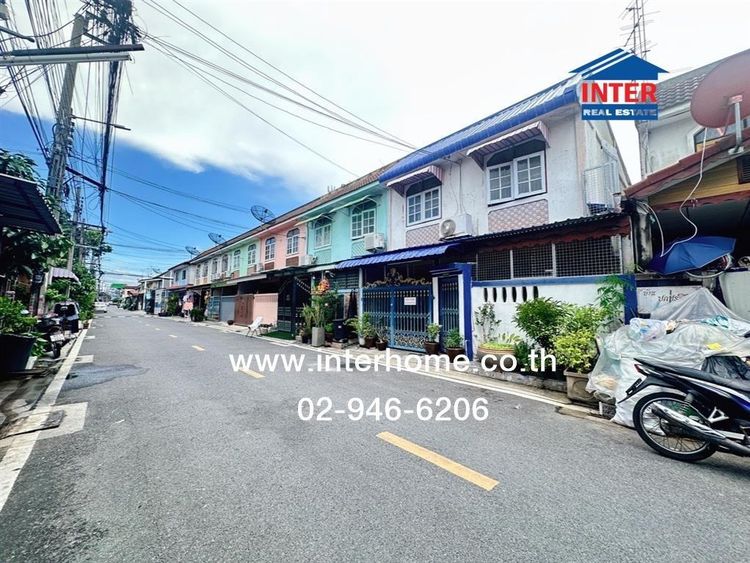 ไม่ใช่ ทาวน์เฮ้าส์ 2 ชั้น 16 ตร.ว. หมู่บ้านสมชายพัฒนา ใกล้โรงเรียนศึกษาบัณฑิต ซอยสมชายพัฒนา5 ถนนจรัญสนิทวงศ์ บางกรวย นนทบุรี