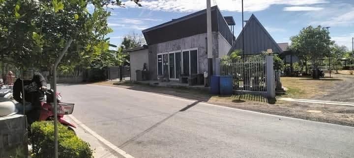 อื่นๆ ตกแต่งครบ ประกาศขายบ้านสุดพิเศษ พร้อมร้านตัดผมหน้าบ้าน ในทำเลดี ใกล้ชุมชนสะดวกครบครัน รูปที่ 4