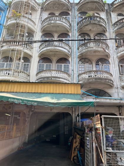 ให้เช่า อาตารพาณิชย์ 4 ชั้น ไม่รวมดาดฟ้า