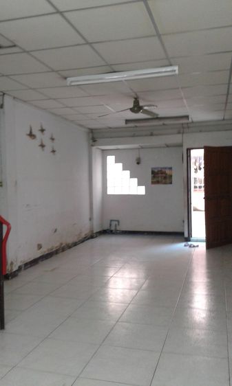 ไม่ใช่ ขายตึกแถว 3 ชั้น ครึ่งตึกครึ่งไม้ ซอยประชาราษฎ์ 16 ถนนประชาราษฎ์ เยื่องโรงเรียนสาธิตคริสเตียนนนทบุรี รูปที่ 2