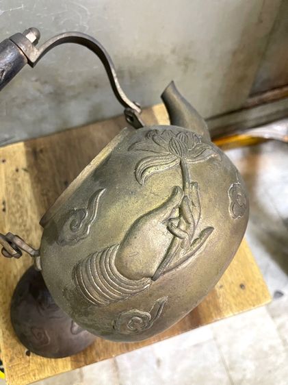 กาน้ำชา ทองเหลืองใบใหญ่ สะสมA3 รูปที่ 10