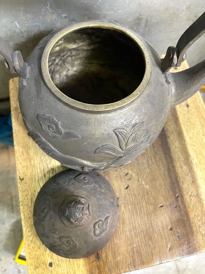 กาน้ำชา ทองเหลืองใบใหญ่ สะสมA3 รูปที่ 18