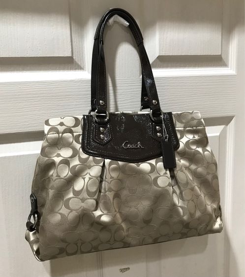ลดราคา Coach ของแท้ กระเป๋าสตรี มีสายยาว ใหม่ ยังไม่เคยใช้งาน รูปที่ 4