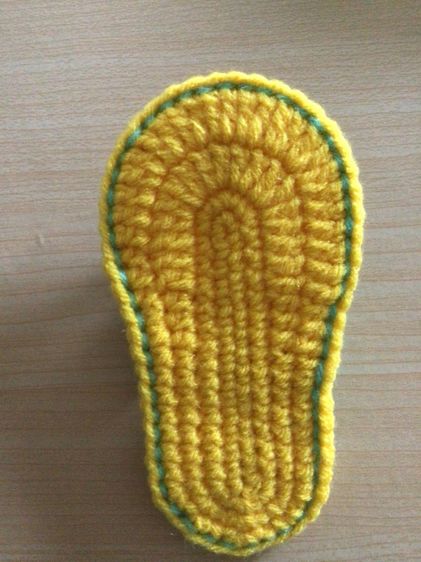 พวงกุญแจรองเท้าแตะโครเชต์ รูปที่ 8