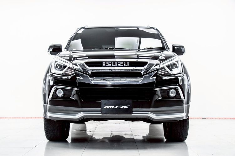 Isuzu MU-X 2018 1.9 Utility-car ดีเซล ไม่ติดแก๊ส เกียร์อัตโนมัติ ดำ รูปที่ 4