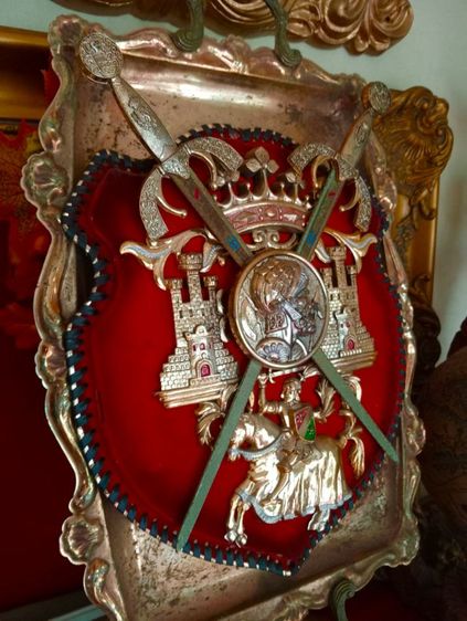 ฝรั่งเศส..โล่ราชวงศ์ฝรั่งเศส..งาน เซอร์วิเนียร์ยุคแรกเก่าโบราณ รูปที่ 4