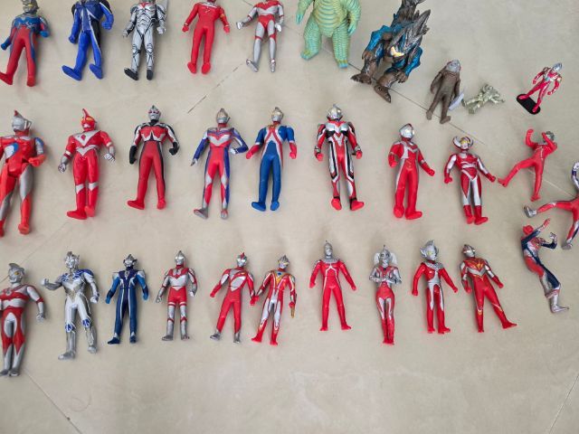 ชุดโมเดลอุลตร้าแมน 41 ตัว (มือสอง) รูปที่ 3