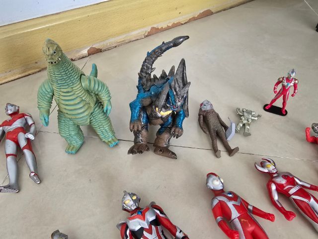 ชุดโมเดลอุลตร้าแมน 41 ตัว (มือสอง) รูปที่ 9