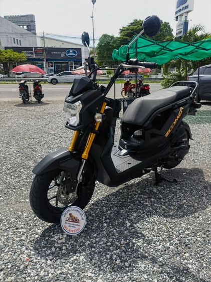 อยู่ตรงข้ามห้างเซ็นทรัลชลบุรี Honda zoomer-x รถสภาพดี รับประกันรถ1ปี สดผ่อน