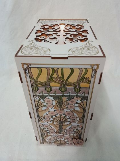 บ้านตุ๊กตาประกอบแล้ว เป็นที่กั้นหนังสือได้

Elven Paradise พร้อมตั้งโชว์ booknook รูปที่ 9