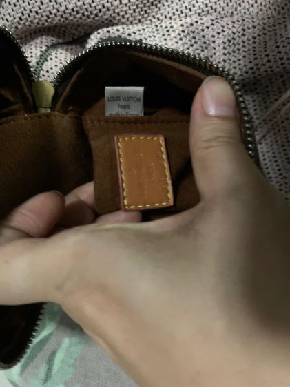 กระเป๋า Louis Vuitton  รูปที่ 4
