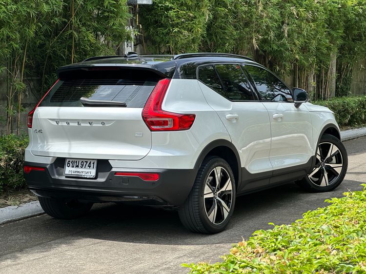 Volvo XC40 2022 Recharge Pure Electric Utility-car ไฟฟ้า ไม่ติดแก๊ส เกียร์อัตโนมัติ ขาว รูปที่ 2