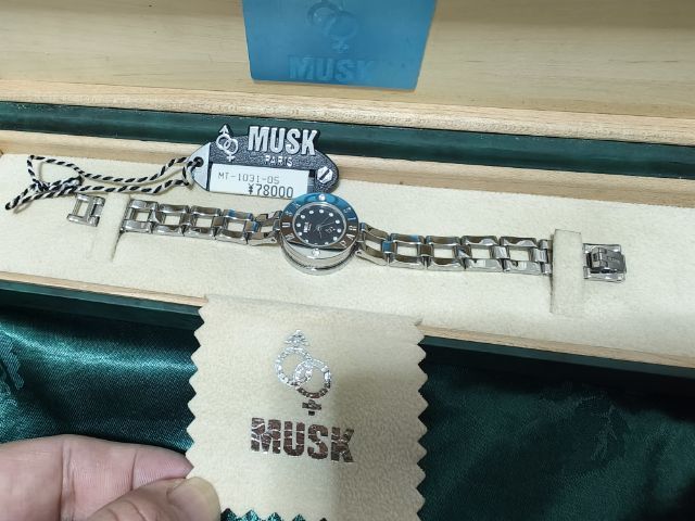 Musk paris รูปที่ 3