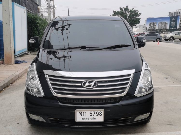 Hyundai Grand Starex 2012 2.5 VIP Van ดีเซล ไม่ติดแก๊ส เกียร์อัตโนมัติ ดำ รูปที่ 3