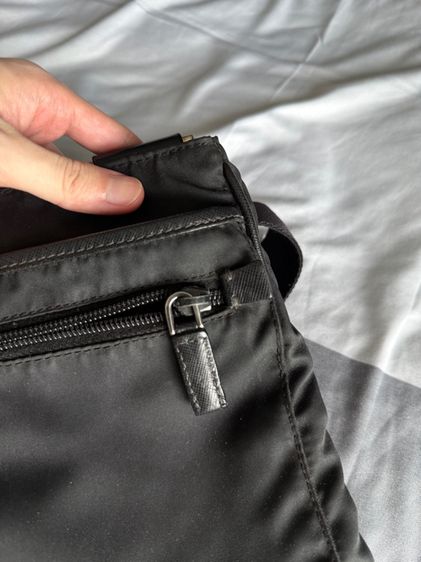 Prada Nylon Crossbody Bag  รูปที่ 5