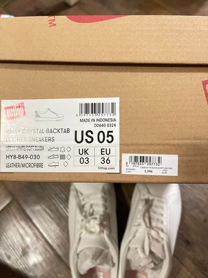 รองเท้า Fitflop รุ่น RALLY CRYSTAL-BACKTAB LEATHER TRAINERS รูปที่ 5