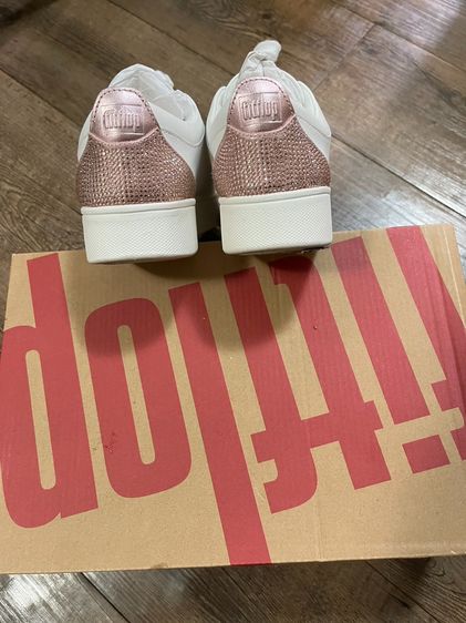 รองเท้า Fitflop รุ่น RALLY CRYSTAL-BACKTAB LEATHER TRAINERS รูปที่ 3