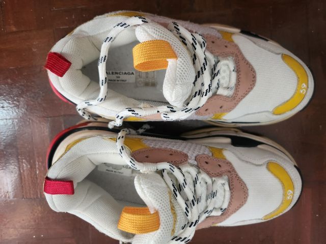 รองเท้าผBALENCIAGA  Size 39 รูปที่ 7