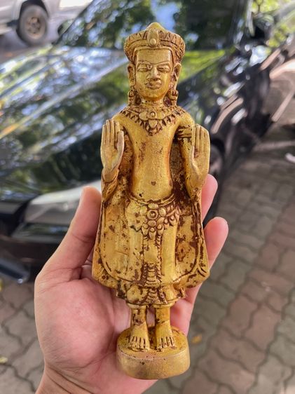 พระกรุขุดได้ที่ชายแดนกัมพูชาขุดเจอที่สวนมันชาวบ้าน