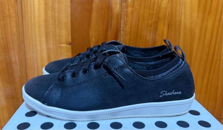 ดำ รองเท้าผ้าใบ Skechers Slip on