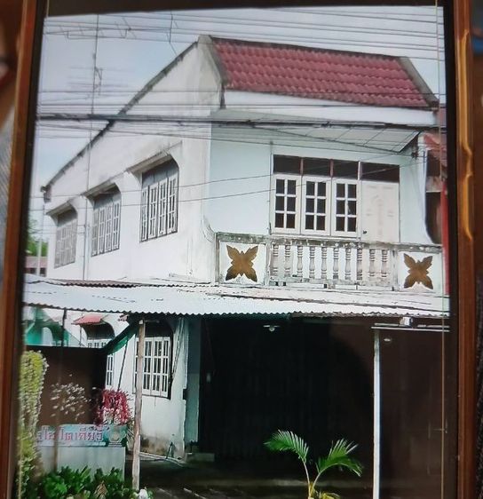 ให้เช่าบ้านหรือขายบ้าน 2 ชั้นติด   ถ  สุระนารายณ์ในเขตชุมชนใกล้ห้างCJใกล้7venอยู่ในตัวอำเภอโคกสำโรงจ.ลพบุรี