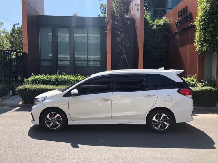 Honda Mobilio 2019 1.5 RS Van เบนซิน ไม่ติดแก๊ส เกียร์อัตโนมัติ ขาว รูปที่ 4