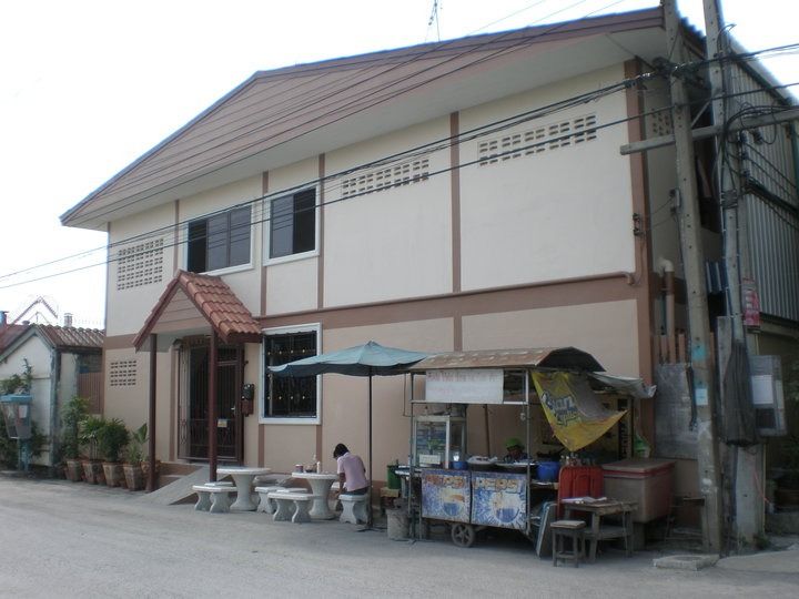 ไม่มี ขายอพาร์ทเม้นท์ 2 ชั้น 33 ห้อง พื้นที่ 104 ตรว. ทำเลดีใกล้ โลตัสคลอง 4  รูปที่ 2