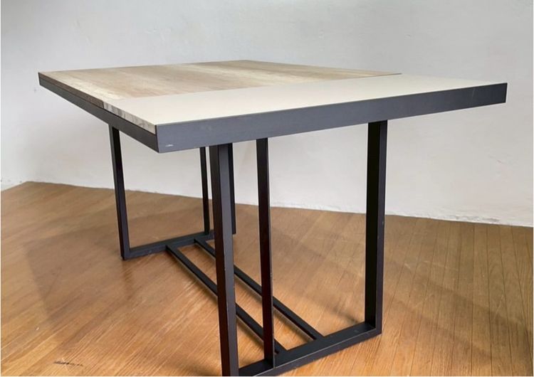  โต๊ะทำงานวัสดุดีแข็งแรงน่าใช้แนะนำเลยค่ะสภาพยังดีมากอาจมีร่องรอยการใช้งานเดิมมาบ้างโดยรวมสภาพดีค่ะ  รูปที่ 2