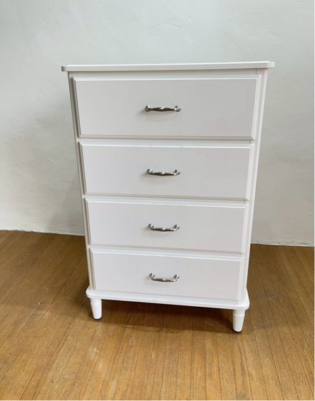 IKEA ตู้ลิ้นชักสภาพยังดีมาก วัสดุดีแข็งแรงน่าใช้แนะนำเลยค่ะวางมุมไหนก็สวย