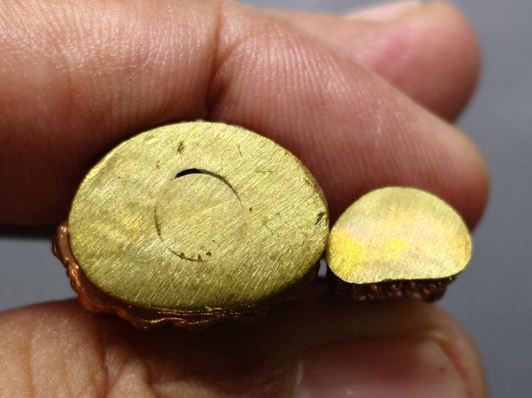 พระกริ่งพระชัยวัฒน์ มหาราช 80 พรรษา รัชกาลที่9 เนื้อนวะโลหะ สมเด็จพระเทพฯ ทรงเททอง ธนาคารออมสิน จัดสร้าง วัดบวรนืเวศวิหาร ปี2550 พร้อมกล่องเ รูปที่ 7