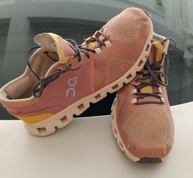 ขาย On Cloud x สี Mocha-sand size 42.5-270cm สภาพดี ของแท้ 100