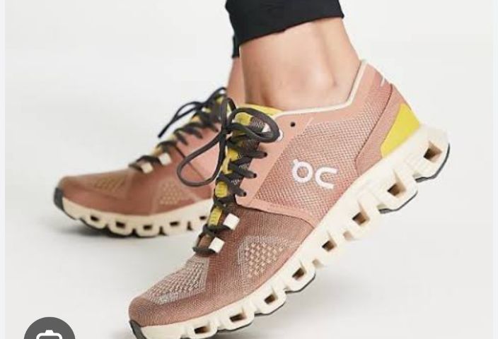 ขาย On Cloud x สี Mocha-sand size 42.5-270cm สภาพดี ของแท้ 100 รูปที่ 3