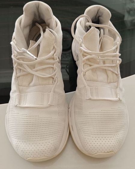 ขาย On Cloud Nova สีขาว สภาพสวย Size 38.5 -24.5cm ของแท้ รูปที่ 3