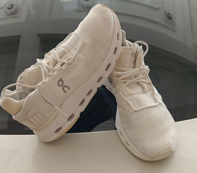 ผ้าใบ อื่นๆ รองเท้าผ้าใบ UK 6.5 | EU 40 | US 8 ขาย On Cloud Nova สีขาว สภาพสวย Size 38.5 -24.5cm ของแท้