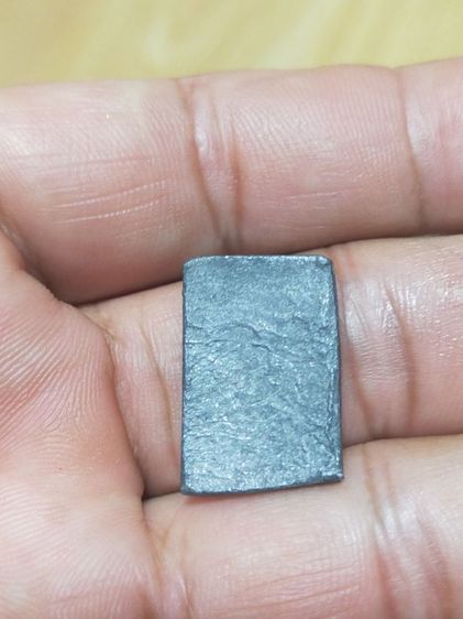 พระเนื้อตะกั่วหลังจารหลวงปู่ศุขวัดมะขามเฒ่า รูปที่ 2