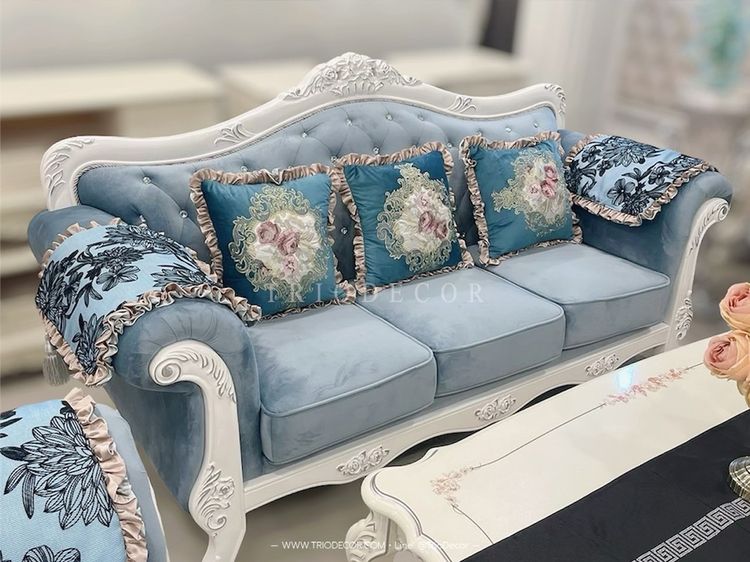 FELICIA-I CLASSIC SOFA SET ชุดโซฟาหลุยส์ 4ชิ้น พร้อมโต๊ะกลางสุดหรู รุ่น เฟลิเซีย-1 รูปที่ 5